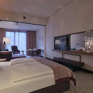 4* فندق أدينا نوريمبيرج