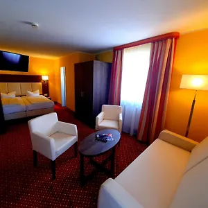 Hotel Invite, Norimberga